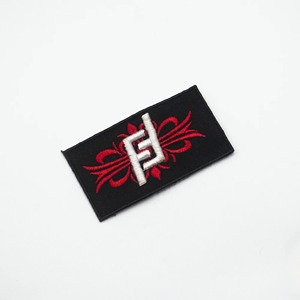 Machine à broder auto-adhésive légère de haute qualité en gros pour patchs d'accessoires personnalisés de conception de cœurs et de fleurs - Product Image 5