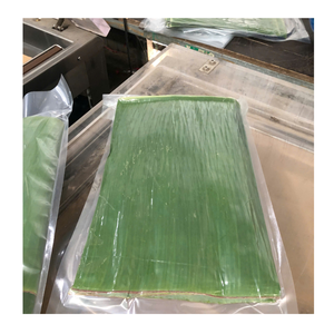 Hoja de plátano congelada de Vietnam Hoja de plátano congelada de color verde fresco Ideal para envolver Arroz pegajoso y postres - Product Image 3