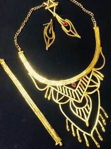 24K Gold Plated Vintage Dubai Fashion Jewelry Set Includes Necklace <b>Earrings</b> Bangles Combs Copper Material <b>Diamond</b> Germany - Product Image 3