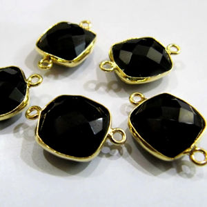 Latón de alta calidad, 10mm, espinela negra Natural, Briolette, Conector de bisel de doble bucle, abalorio para fabricación de joyas, cojín, forma cuadrada - Product Image 1