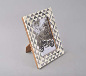 Cadre photo multicolore fait à la main en MDF et os découpé à la main, unique et élégant - Product Image 2