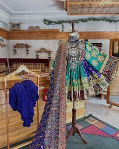 2025 nouvelles robes afghanes tendance pour femmes ensembles de robes respirant multicolore longue longueur tailles personnalisées vêtements de mariage pour adultes - Product Image 4