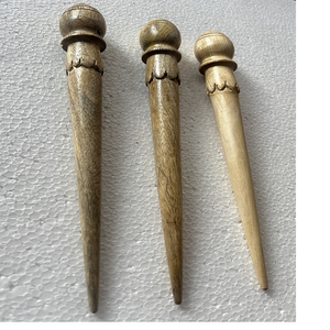 Husillos de madera tallados a mano hechos a medida para tiendas de hilo y fibra, ideales para reventa y para manualidades - Product Image 1