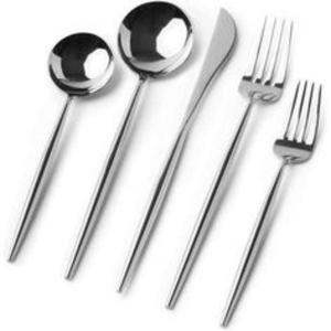 Ensemble de couverts élégant en acier inoxydable avec une apparence moderne et des surfaces polies lisses pour une touche élégante - Product Image 3