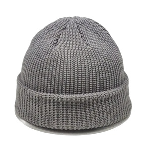 Gorro de punto de invierno con bordado personalizado de alta calidad para hombre, gorro de punto liso cálido de lana para viaje 2026 - Product Image 6