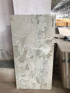 Dalles en porcelaine polies aspect marbre glacé avec des motifs de vignes dorées brillantes, fabrication 600x600 600x1200 mm - Product Image 6