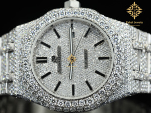 นาฬิกาข้อมือผู้ชายระบบจักรกลสุดหรู พรีเมียม ประดับโมอิสซาไนต์ สไตล์ฮิปฮอป ตัวเรือนสแตนเลส กระจกแซฟไฟร์ โครโนกราฟ ระดับพรีเมียม - Product Image 4