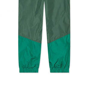 กางเกงไนลอนผู้ชายน้ำหนักเบา เนื้อผ้าระบายอากาศได้ดี สวมใส่สบาย เหมาะสำหรับขายส่ง - Product Image 5