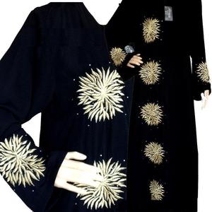 เสื้อผ้ามุสลิมแบบดั้งเดิมพร้อมลายปักดีไซน์ล่าสุด - Product Image 1
