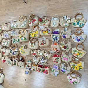 กระเป๋าถือสตรีทำจากหวายสานด้วยมือมีลวดลายตกแต่ง0084935825297WA - Product Image 1