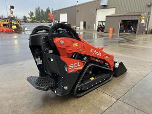 Cargadora Compacta Kubota SCL100 de 1 Tonelada con Motor, Modelo 2023, 1500 kg, 0-2000 Horas - Product Image 5