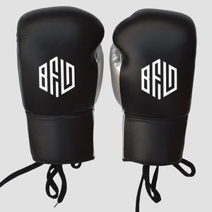 Gants de boxe en cuir à lacets personnalisés avec séchage rapide et évacuation de l'humidité pour l'entraînement au kickboxing, MMA, entraînements avec sac lourd - Product Image 2