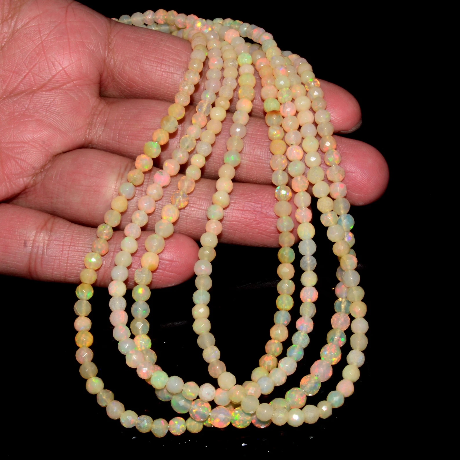 สีเหลือง