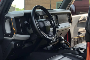 PRÊT À CONDUIRE - VÉHICULE D'OCCASION À VOLANT À GAUCHE |   2021 FORRDDDSS BRONCOSS 4-DOORRRSS BADLANDDSSS V6 - Product Image 4