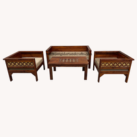 Ensemble de meubles de salon de luxe antiques de style royal canapé 4 places 1 + 1 + 2 ensemble de canapé en bois et laiton avec table basse pour hôtel