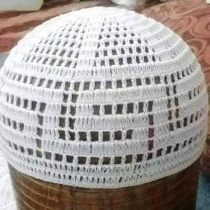Chapeau de prière pour hommes musulmans de qualité d'exportation Kufi fabriqué avec 100% de coton de qualité supérieure est plus doux et confortable chapeau musulman du Bangladesh - Product Image 2