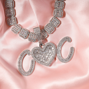 Collier pendentif en forme de cœur en diamant plaqué or blanc 14 carats Baguette pour hommes et femmes Style hip-hop glacé - Product Image 4