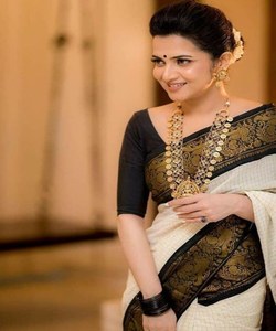 DESIGNER LICHI SOIE JACQUARD TRAVAIL SAREE AVEC CHEMISIER NON COUDU FESTIVAL WEAR PRIX DE GROS VÊTEMENT ETHNIQUE NOIR BLANC - Product Image 2