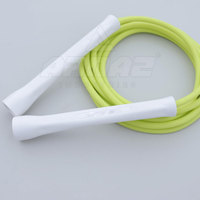 Cuerda de saltar sin enredos con rodamientos de bolas para una rotación suave y rápida Cuerda de saltar ligera para ejercicios de cardio en el hogar y el gimnasio