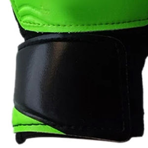 Haute qualité professionnel Football gardien gants adultes enfants en cuir gant de Football coupe négative doigt protecteur - Product Image 5