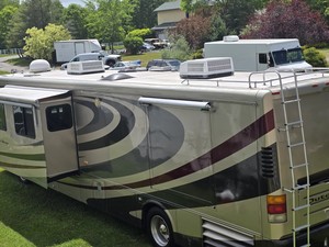 Offre 2024 : Camping-car de luxe New-mar Dutch Star Diesel Pusher Classe A 39' (modèle 2002) - État excellent - Prix conseillé du fabricant - Product Image 2