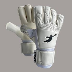 R Guantes de portero ajuste personalizado Venta al por mayor Fútbol Agarre de látex Cuero cómodo para deportes al aire libre último diseño - Product Image 4