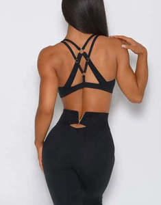 Conjunto de yoga elegante para mujer de primera calidad, conjunto de dos piezas, Sujetador deportivo y pantalones de yoga, ropa de gimnasio transpirable - Product Image 4