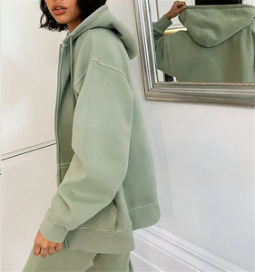 เสื้อสเวตเตอร์แขนยาวสำหรับผู้หญิงผ้าฝ้ายออกแบบได้ตามที่ต้องการมีซิปมีฮู้ดผ้าฟลีซแบบสวมหัวปัก3D สำหรับหน้าด้านฤดูหนาว - Product Image 2