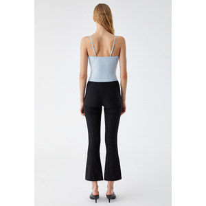 ETHIQUET SULEJE เสื้อเกาะอกแขนกุดทรงสลิมสำหรับผู้หญิง - Product Image 4