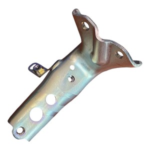 Supporto Poggiapiedi Destro Yamaha TMAX 2017-2019 e TMAX 560 2020-2024 in Alluminio PC Stile Motocross - Product Image 1