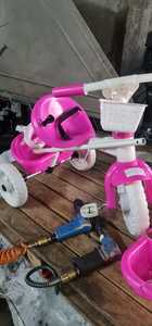 รถของเล่นสามล้อสำหรับเด็กของเล่นเด็กสีแดงจักรยานพลาสติกแบบผลัก3ล้อจักรยานควบคุมโดยผู้ปกครอง - Product Image 5