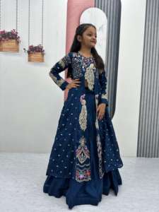 Lehenga Choli en tissu Vichitra pur de haute qualité avec broderie lourde en sequins pour enfants, idéal pour les festivals et les fêtes - Product Image 2