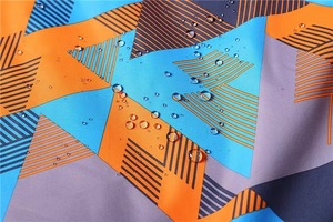 Veste de ski d'hiver Softshell pour hommes avec doublure en polaire et respirante pour les activités de plein air. - Product Image 4