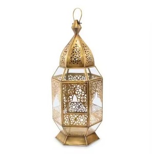 Farol marroquí hecho de metal cortado con láser, perfecto para bodas, decoración de Ramadán o ambiente festivo espiritual. - Product Image 2
