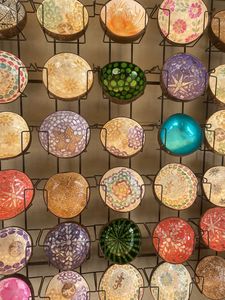 Elegante Tazón de Mosaico de Concha de Coco y Bambú |   Mesa Multiusos para Servir Alimentos, Decoración, Tazón de Laca Pintado a Mano, Hecho a Mano - Product Image 5