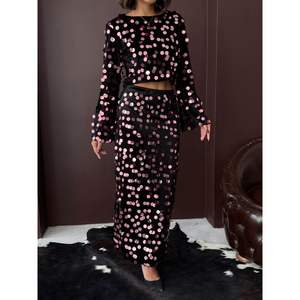 กระโปรงกำมะหยี่ปักเลื่อมสำหรับผู้หญิง ขายส่ง ดีไซน์หรูหราและทันสมัย - Product Image 5