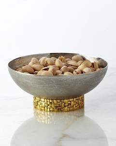 Cuenco de chocolate de metal decorativo funcional con atractivo Vintage para servir dulces y mejorar la mesa de comedor - Product Image 1