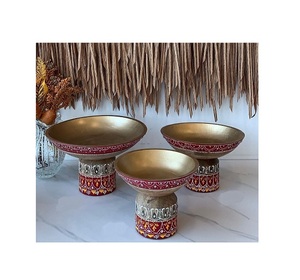 Ensemble de 3 bol à chocolat de différentes tailles avec support Bol à chocolat en bois de forme ronde avec support en Inde - Product Image 1