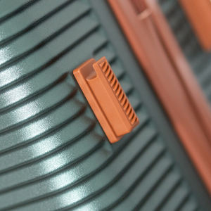 Juegos de equipaje de alta calidad 620 Puerto de carga Usb Material de Pc Maletas de viaje Maleta de maquillaje de carcasa dura Hung Phat Fabricante - Product Image 5