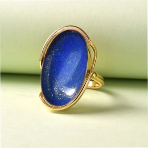 Bague en Lapis Lazuli audacieuse de style vintage la plus demandée Bague en pierre bleu royal pour la croissance spirituelle disponible en vrac - Product Image 1