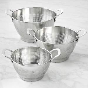 Functional Stainless Steel <b>Colander</b> For Modern Cooks Perfect For Quick Rinse And Serve Of Salads Pasta And Fruits - Product Image 5