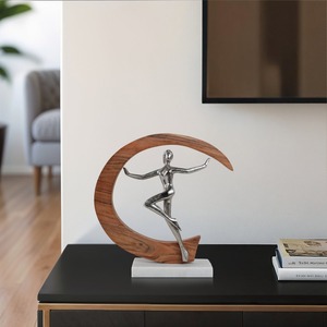 Objeto de mesa de escultura de alta calidad de moda Premium, pieza de declaración creativa para estante de escritorio de oficina o mesa - Product Image 2