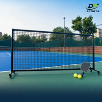 Barrière de pickleball mobile, séparateurs de pickleball en métal, clôture de séparation pour terrain de pickleball avec roues