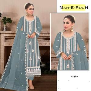 Traje de Salwar indio de alta calidad Extra exclusivo ruso semicosido Anarkali trabajo interior de algodón largo hermosos diseños de lujo - Product Image 3