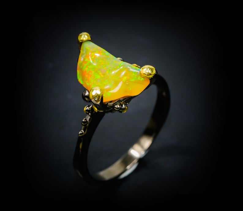 สีเขียว