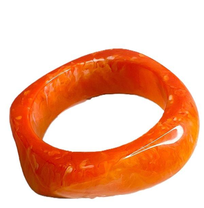 Brazaletes de Resina Epoxi Modernos con Patrones de Mármol en Espiral, Diseño Incrustado, Brillan en la Oscuridad, para Accesorios de Moda - Product Image 1