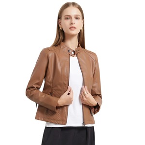 Veste en cuir à capuche Slim Fit pour femme avec chapeau à fermeture éclair détachable à manches longues en peluche col montant pour l'équitation de moto d'hiver - Product Image 1