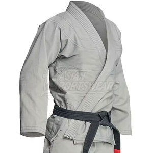 Kimono de qualité supérieure pour hommes avec ceinture confortable et matière légère - Product Image 5