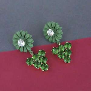 Pendientes colgantes finos con diseño floral de Urthn Green chapados en oro con piedra principal de Esmeralda candelabro austriaco/Gota de Design-1315713F - Product Image 1