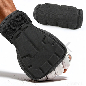 Protector de Mano para Béisbol, Duradero, Ligero, Transpirable, con Espuma EVA Absorbente de Impactos, Correa Ajustable, Protección Profesional para Bateo - Product Image 1